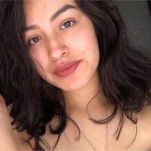 Meet your Posher, Fatima